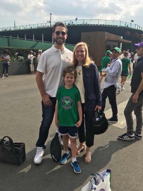 alexisohanian's tweet image. After a very satisfying semi-final win by S, I caught up with @jesslivingston - the first person who first took a chance on me when she fought to get @ycombinator to invest in @reddit. One $12k check from her got it all started - what's now 3rd largest website in USA.