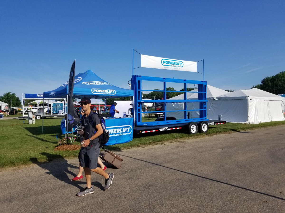 Visit #powerliftdoors at booth #171 in the Main Aircraft display at #EAAAirventure!! #OSH17 #onlypowerlift #powerliftaviation
powerliftdoors.com/products/oshko…