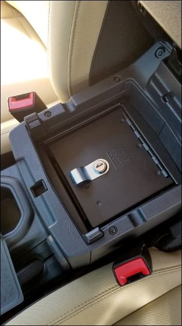Morris4x4Center's tweet photo. New JL Items!! Tune in TOMORROW, July 26th at 5:30pm EST , Tuffy Security Products will be answering Q&A's and showing off their Jeep and products!
#Morris4x4 #4x4 #Offroad #JeepLife #TuffySecurity https://t.co/BehoYqHWUZ