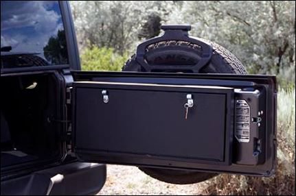 Morris4x4Center's tweet photo. New JL Items!! Tune in TOMORROW, July 26th at 5:30pm EST , Tuffy Security Products will be answering Q&A's and showing off their Jeep and products!
#Morris4x4 #4x4 #Offroad #JeepLife #TuffySecurity https://t.co/BehoYqHWUZ