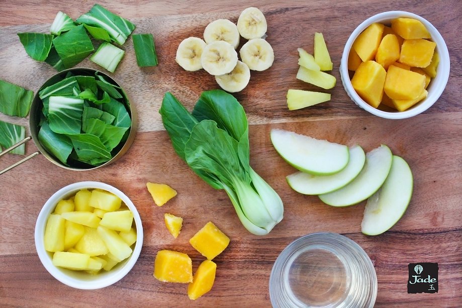 JadeAsianGreens's tweet photo. Freeze your left over Bok Choy and blend it into a smoothie! #GreenSmoothie #BokChoy https://t.co/0NIAqT4tAG