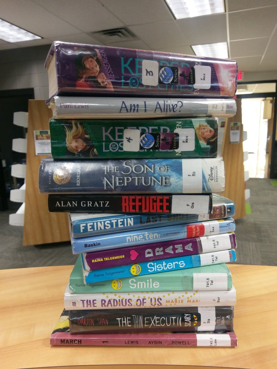DrAndersonSMS's tweet photo. There are great readers around every corner! Thirteen books returned. Eighteen books checked out. Next Summer Book Checkout at Steffen August 1 from 10am-12pm. #SteffenPRIDE https://t.co/GTbAR0O0j0
