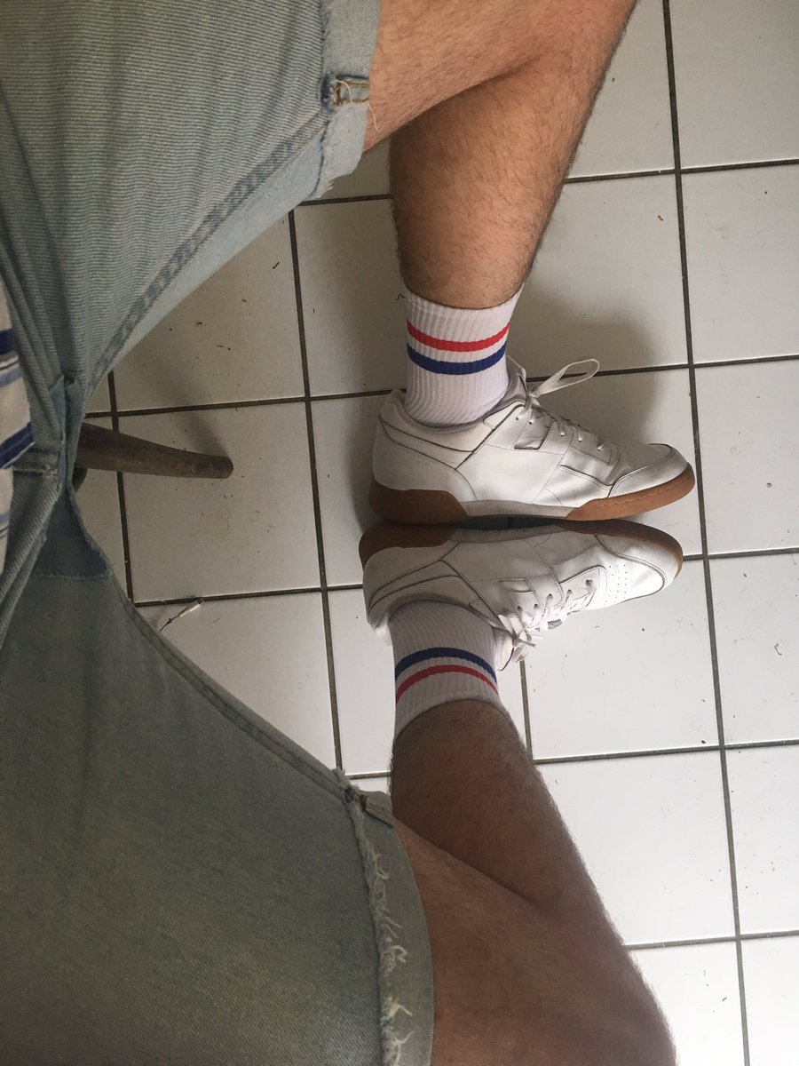 ActifP's tweet photo. Sneakersstyle https://t.co/H9rSyqUelh