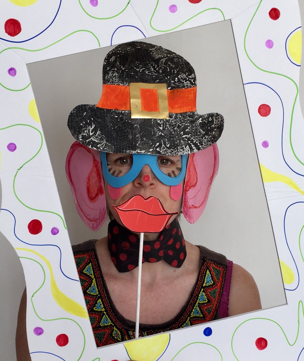 LisaLangan's tweet photo. Make a selfie! Family drop in workshop 11-3pm @AtkinsonThe Mon. July 30th #free #allmaterialsprovided #workshop #kids #family #fun #selfie #creative #creativity #art #make #southport #merseyside https://t.co/nn5hQJbtDd