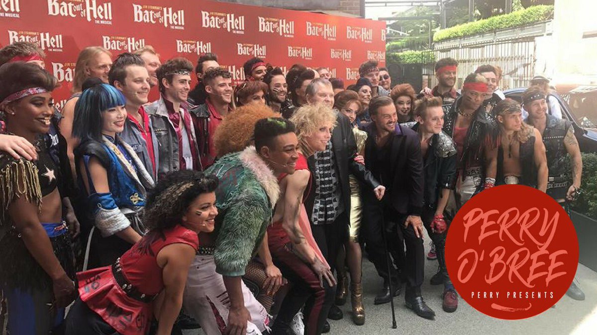 PerryPresents_'s tweet photo. 7pm Bat Fans! See @RealMeatLoaf arrive &amp; meet the cast of @BatTheMusical on my channel here:  https://t.co/ALvio7c8C5 #MeatLoaf #BatOutOfHell https://t.co/Z77wGhVrGF