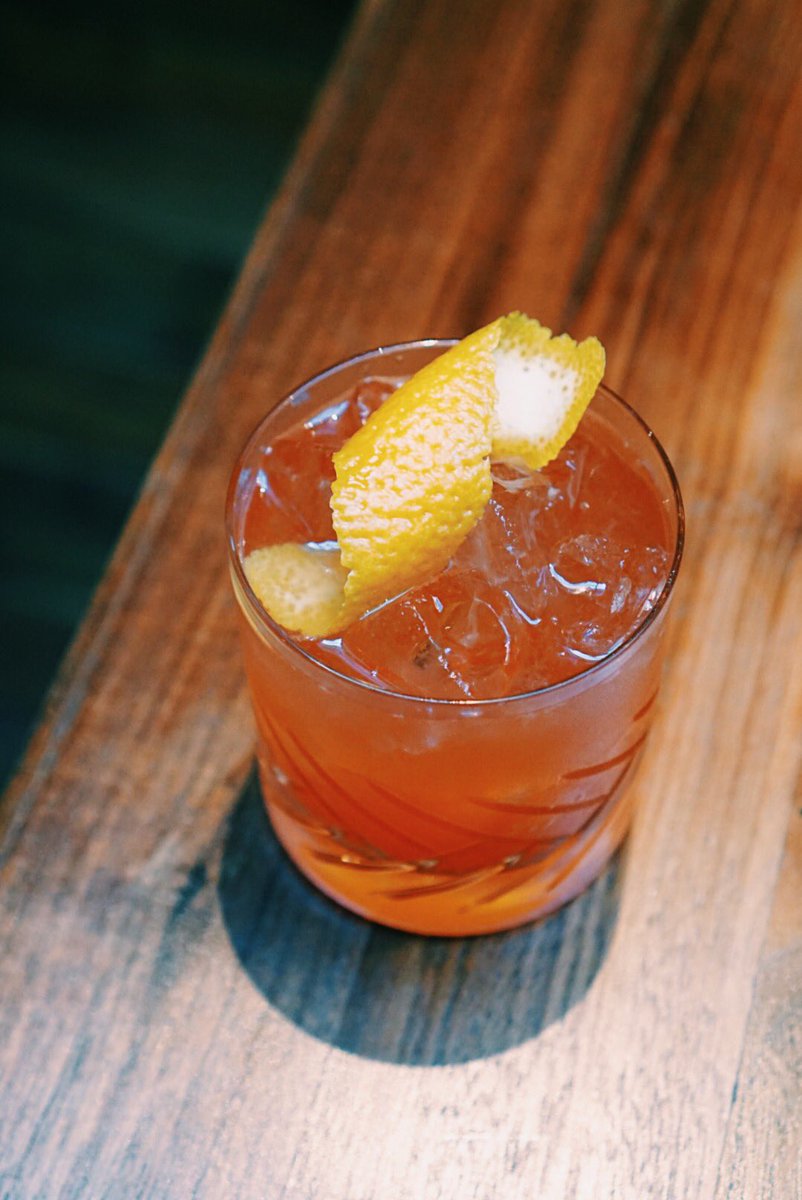 Who’s down for a BOOGIE WOOFIE? Four Roses #Bourbon, Aperol, Grapefruit Juice, Honey. ✋🏼 #societydrinks