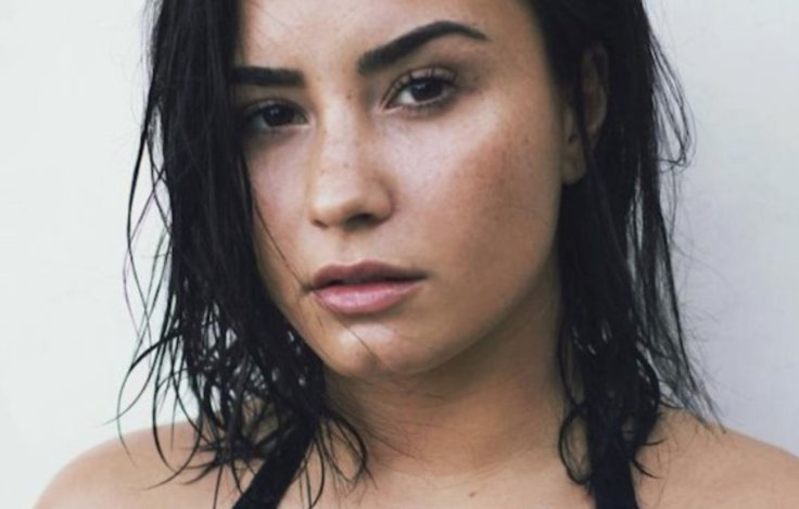 Feedbac's tweet photo. @charlieputh , @Camila_Cabello , @BrunoMars i @katyperry , entre molts d'altres, han enviat un missatge de suport a @ddlovato després de la seva hospitalització ❤ 💪➡ https://t.co/MFePRE760P #PrayForDemi #YouAreNotAloneDemi https://t.co/zDf0boHRQ2