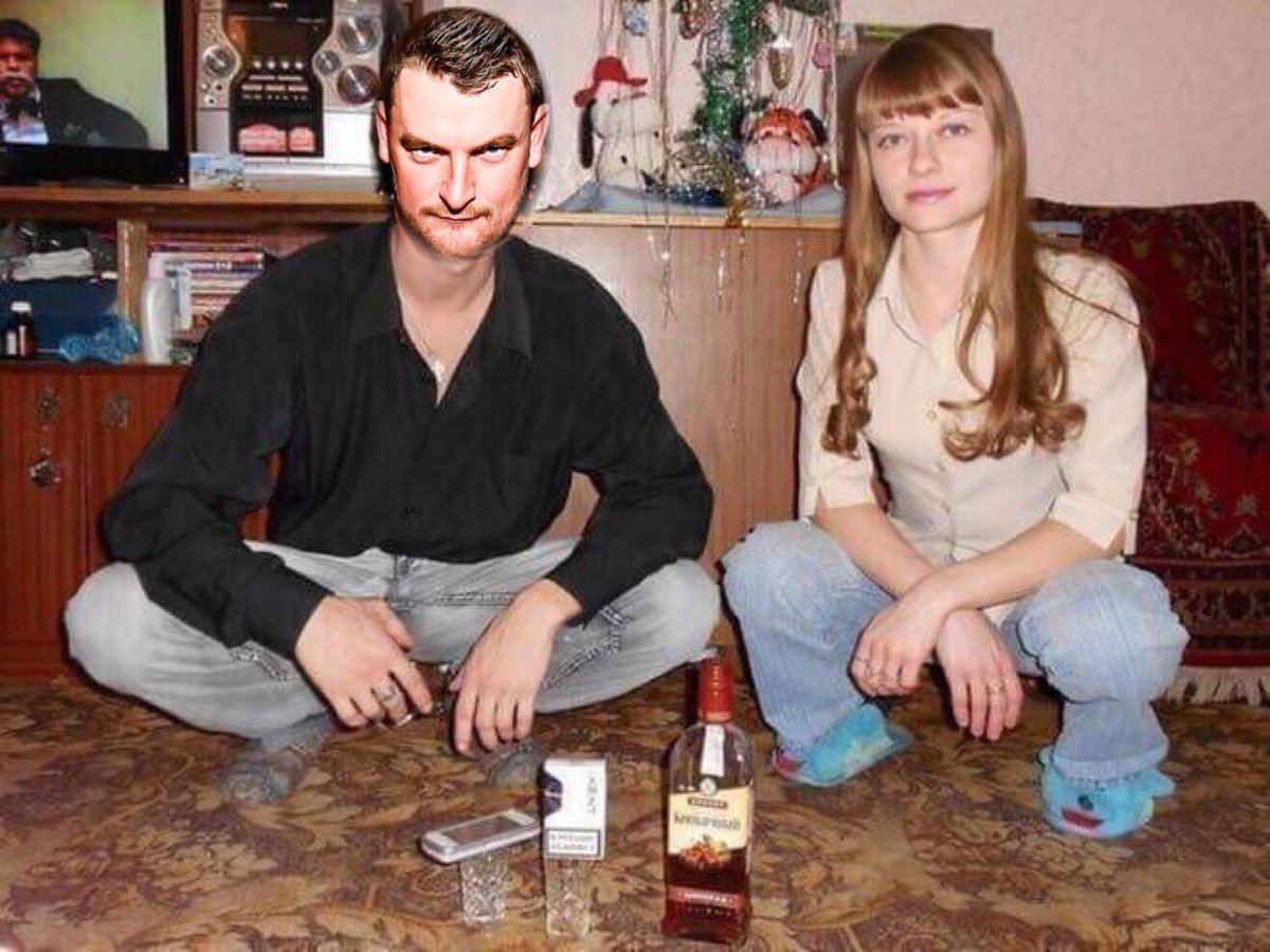 FealeyRhys's tweet image. Me and my girl just getting ready for a big Wednesday night sesh!! Oi oi anyone want a party, give me a ring on 07943410064 peeps. Bring your own drink and bacco though, and can someone please bring tips please. :) #FealeysOnFire