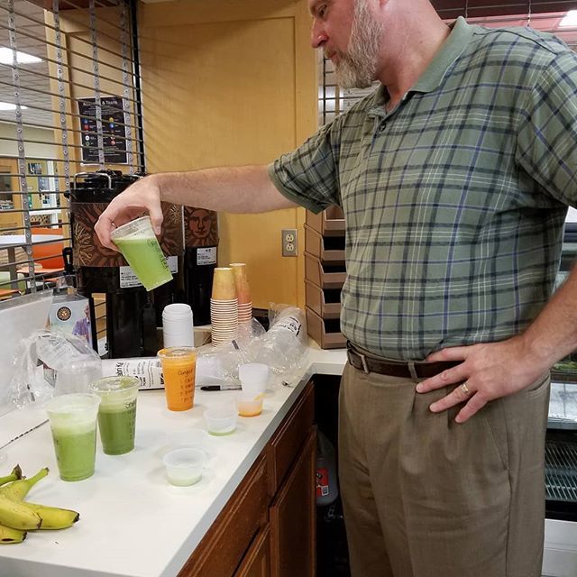 DsonDining's tweet photo. We love recipe testing! #dson #dsondining  #juicelife #cheflife #dsonphotos https://t.co/GLwWEbzn3o https://t.co/NWLIr791C6
