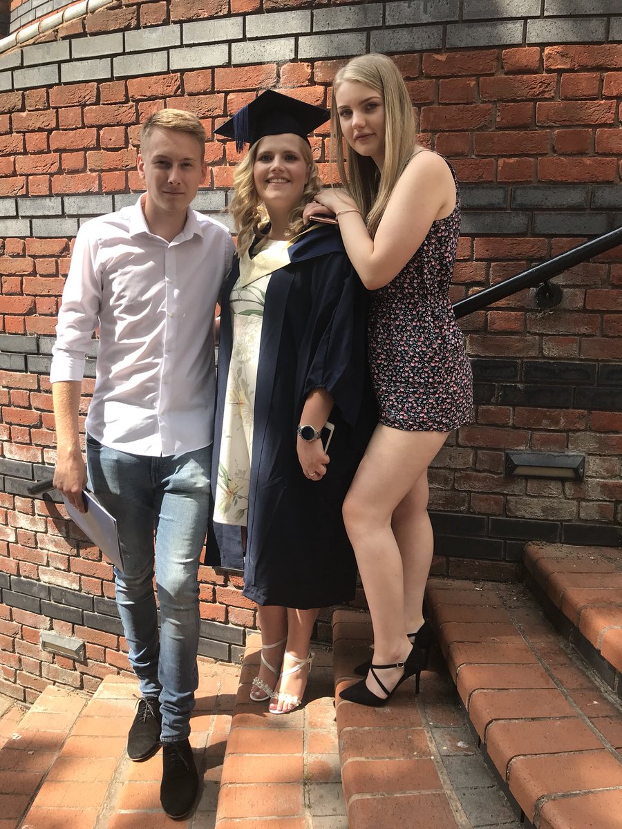 JLF_myworld's tweet photo. Had a lovely day at Rebecca’s #graduation2018 #bcugraduate Batchelor of Arts with honours in Primary Education with Qualified Teacher Status. - very #proudmom https://t.co/BJ61CcdPN7