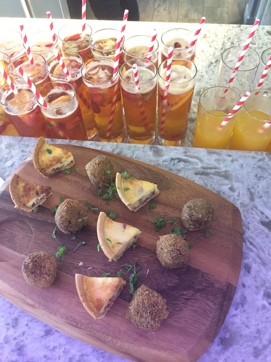 OneVoiceTeam's tweet photo. Gorgeous food and summery drinks at the HAY Summer launch party @Princesshay @chillatlloyds #HAYsummer #loveourjob https://t.co/w5Z09VdGgA