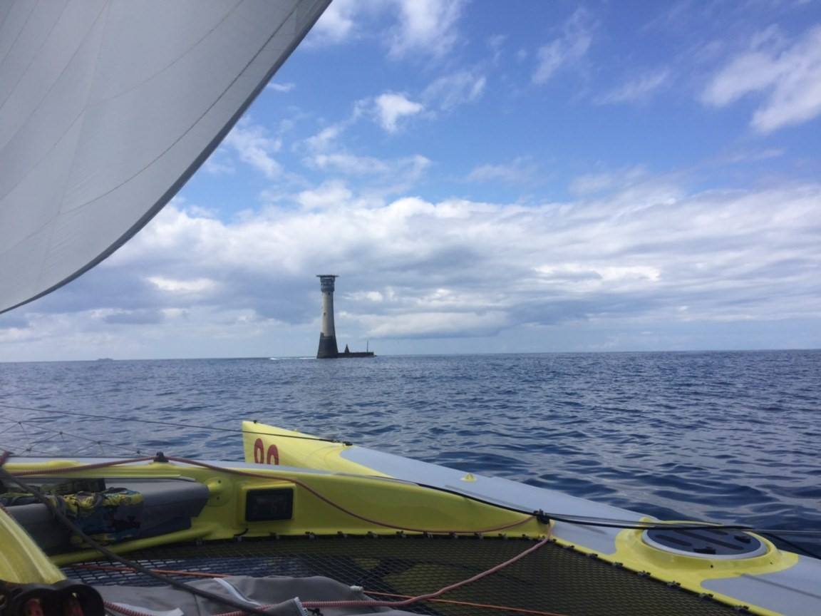 AcapellaOcean's tweet photo. Passage du WolfRock en tête dans la DRHEAM CUP 400 sous code zéro en exploitant la moindre risée. L’ambiance à bord est : Concentration Extrême !
#soreal #proludic #AcapellaOcean2018 #RDR2018 #associationtheodora #98secondes #SNTrinite #drheamcup #AssociationMulticoquesHabitables https://t.co/bGA6uFCwO2