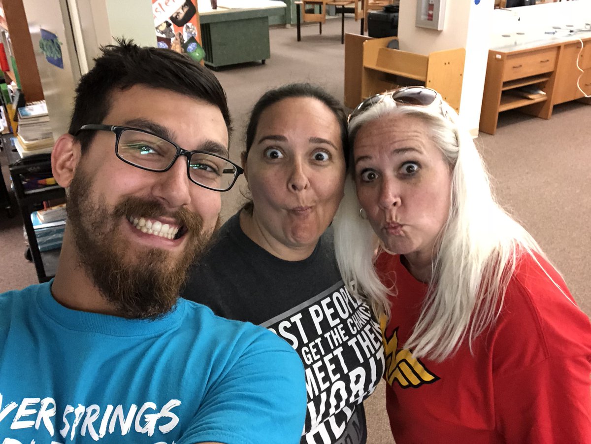 Day three of STEM Champ Camp! <a href="/CE_McNairy/">Cindy Whitehead</a> <a href="/gbergmath/">Sivan Goldberg</a> @kwarnerscience <a href="/RSMSGATORS/">River Springs MS</a> #STEMchampcamp