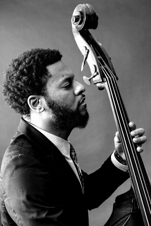 thedjangonyc's tweet photo. Bassist #BarryStephenson hosts the #DjangoJam tonight along with players #AlonBenjamini, #ChrisPattishall and #LucasPino at 10PM! 🎵 #PasqualeGrasso and his solo guitar open at 8:30PM! 🎸 https://t.co/gG12b7ElvG