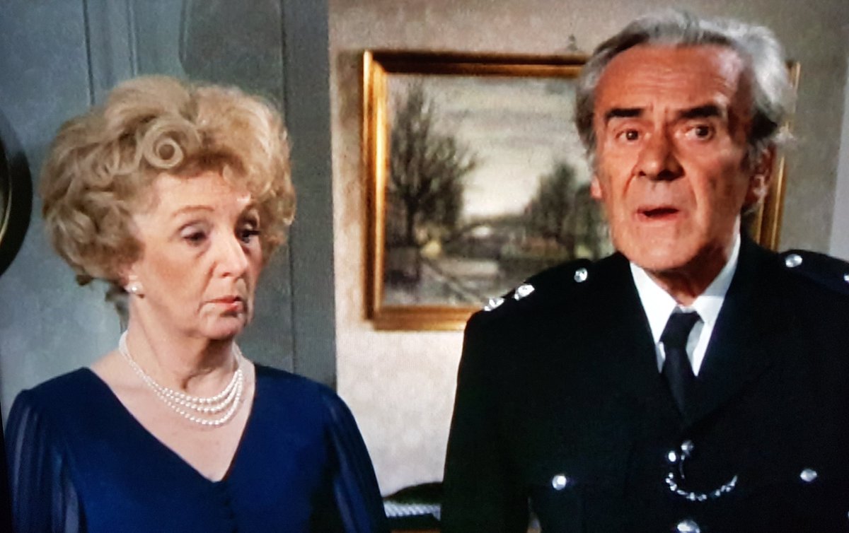 The legendary #JoanHickson and #JohnLeMesurier as Mr & Mrs Radlett #Confessions #ConfessionsOfAWindowCleaner #TimmyLea