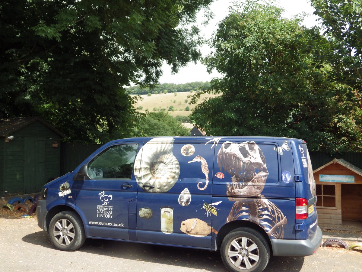 sublimestem's tweet photo. Project Insect on tour in the glorious Buckinghamshire countryside @rhcaseby #inspiringthenextgeneration #greatoutdoors #projectinsect #HLFsupported #abundanceofinsects https://t.co/4aXyOgzmHW