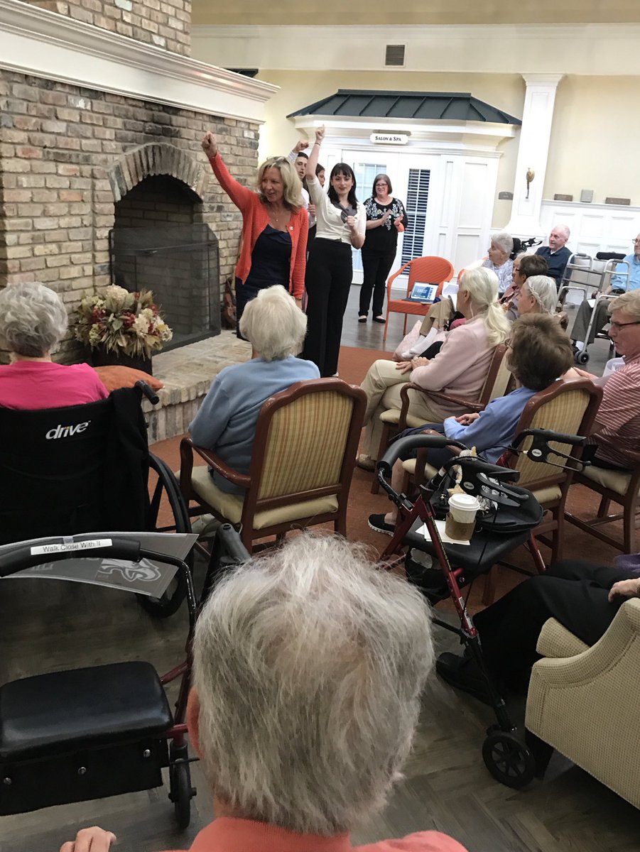 CareOneCares's tweet photo. Sing us a song piano man! Volunteers from the @NFLAlumni visited Harmony Village at Stanwick Road for a sing along and to share stories from the #NFLAA! #singalong #moorestownnj #memorycare #trustinourcare #pianoman https://t.co/MpGSVHLBjB