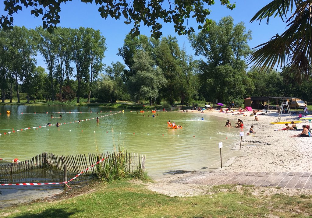 clement_pam's tweet photo. A 5km de #Bordeaux centre, #Begles-Plage ☀️🏖😍 https://t.co/BRwoITb3IF
