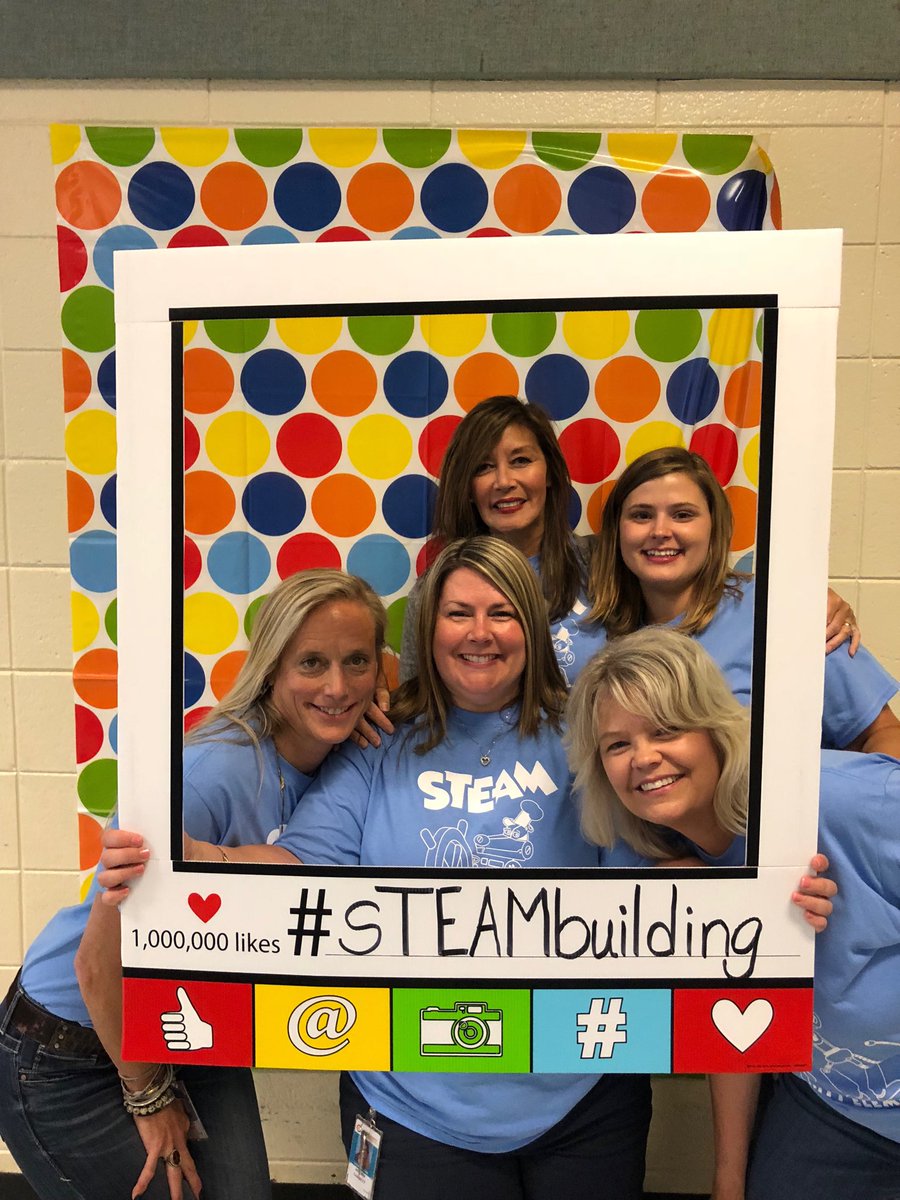 HGarrettTritt's tweet photo. #STEAMbuilding love my team!! https://t.co/bWXA8hW2lT