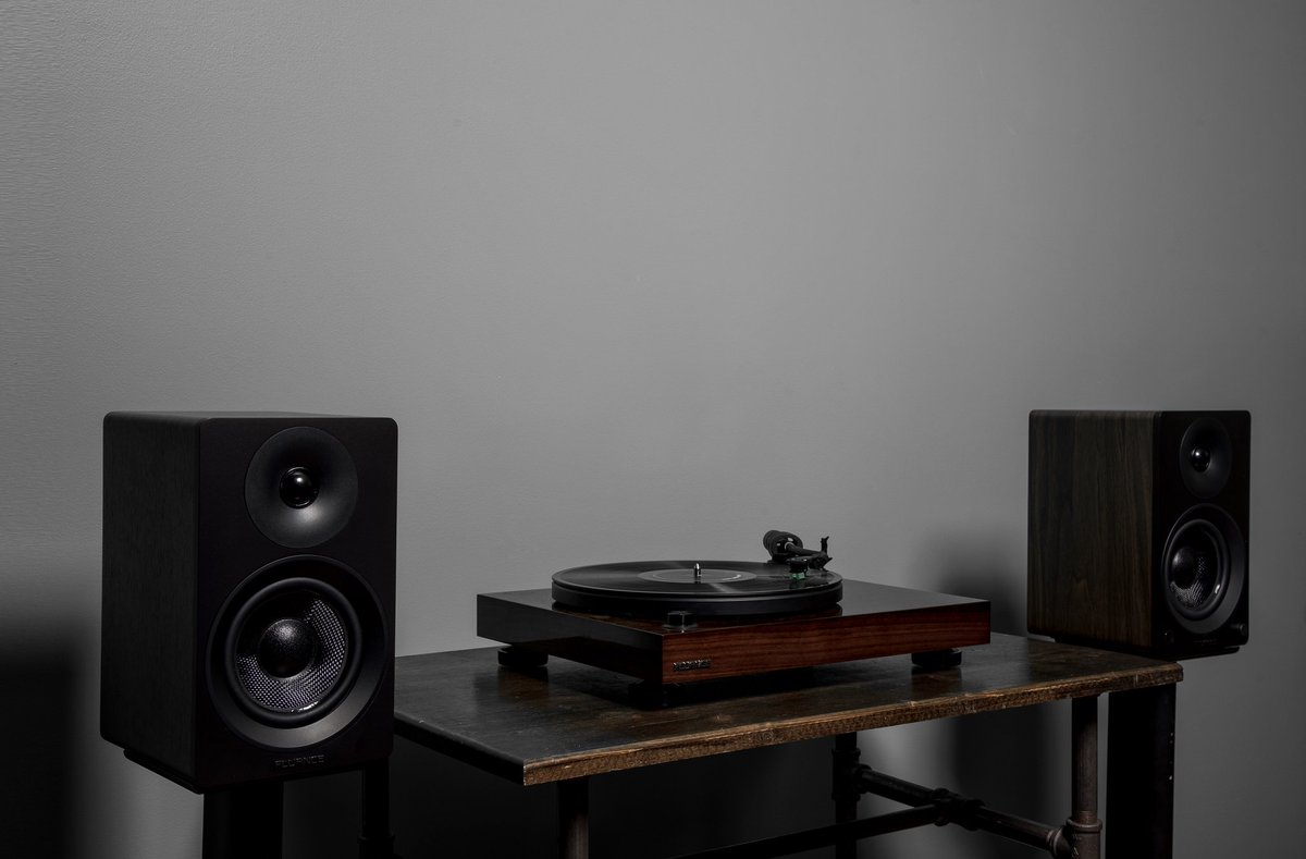 turntable setup with subwoofer