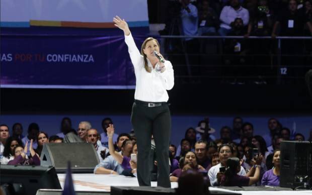Pueblaonline's tweet photo. Martha Erika Alonso conforma su equipo de transición https://t.co/iyjr2UPsnI @MarthaErikaA https://t.co/6ReFU2qeZf