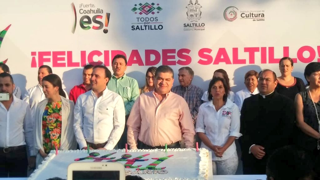 JazminHilario's tweet photo. Alcalde @manolojim anuncia una remodelación completa de la Plaza Mirador y la construcción de un museo que muestre una línea de tiempo de la ciudad, esto en el marco del 441 #AniversariodeSaltillo con una inversión mayor a los 20 mdp. @culturasaltillo https://t.co/xzKZ756HcB