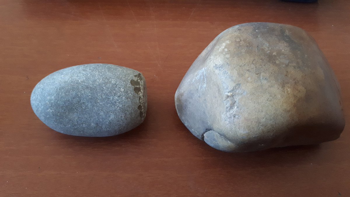 Pedromunozmoro's tweet photo. Haciendo nuevas #herramientas para trabajos futuros.

#ExperimentalArchaeology #HammerStone #Hammering #Smith #MetalWorking  #Traceology #Archaeology #UseWear #MetalUseWear #PhD #UAM https://t.co/xtiykTHpS7