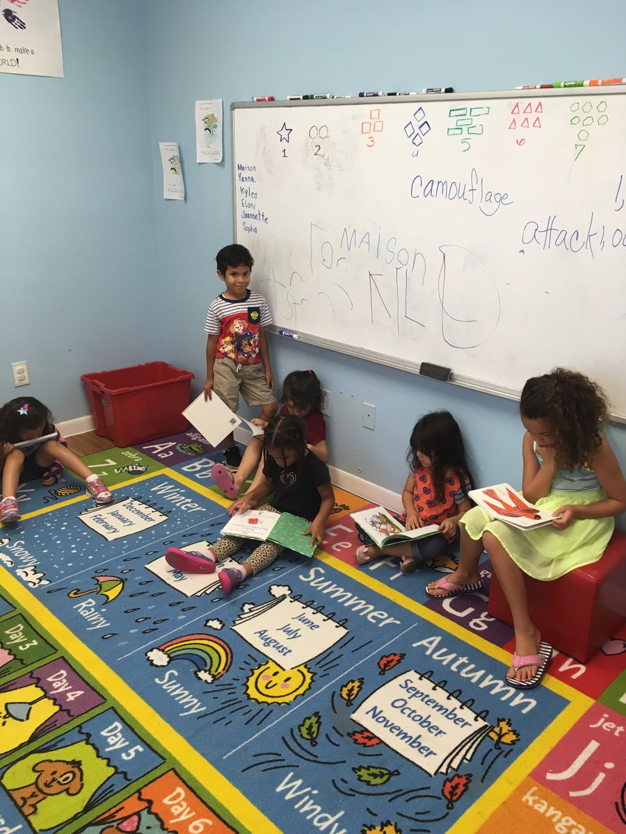 thejenjj's tweet photo. The ‘littles’ are loving their own space at the Reading Room. @UWSuncoast #summerlearning2018 https://t.co/t8Wb5QYlZa