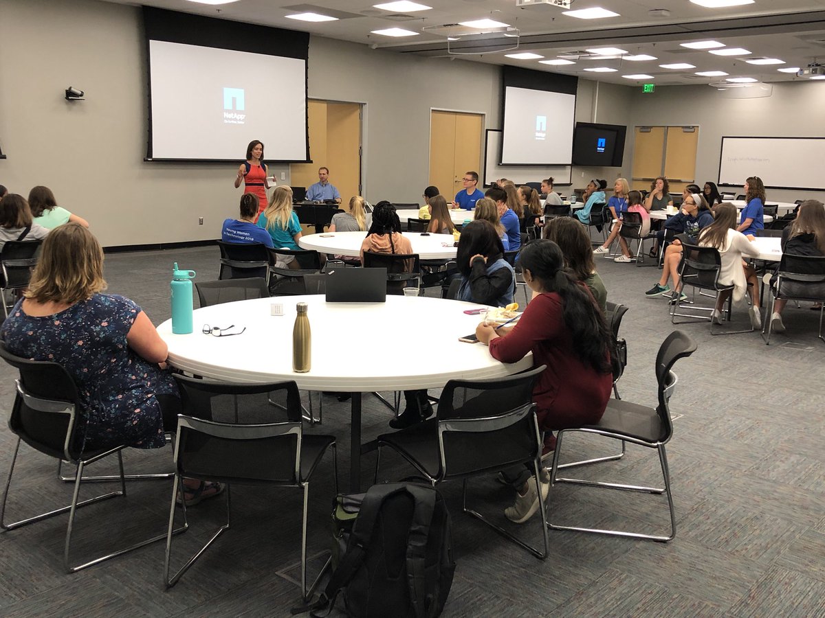 Vanesa_Ambro's tweet image. “You need a chapter in your book of life on technology”-@Kgmanuel advice to young women attending our #youngwomenintechnology workshop. Tech is everywhere, it impacts everything! #netappWIT @NetApp