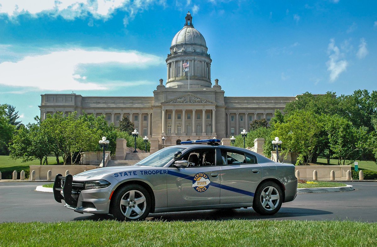 GovMattBevin's tweet photo. RT to SHARE >>> Here's your chance to help @kystatepolice #BeatGeorgia! Our state police cruiser is currently 2nd in a national competition, &amp; every vote counts. Visit https://t.co/1ooTgkZblJ and cast your vote by "liking" the photo. 

HURRY! Voting ends at 5 pm today! #WeAreKY https://t.co/Xa1khMEPd8