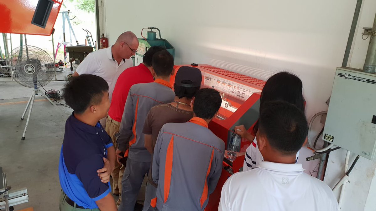 BernhardCompany's tweet image. A great day for Michael He and Ning installing and training the team on our sharpening systems at @banyangolfclub  Thailand. A fabulous course that is honoured at the Asian Golf Awards every year and amongst the top 5 clubs in Asia #keepingsharp great day #education for all too