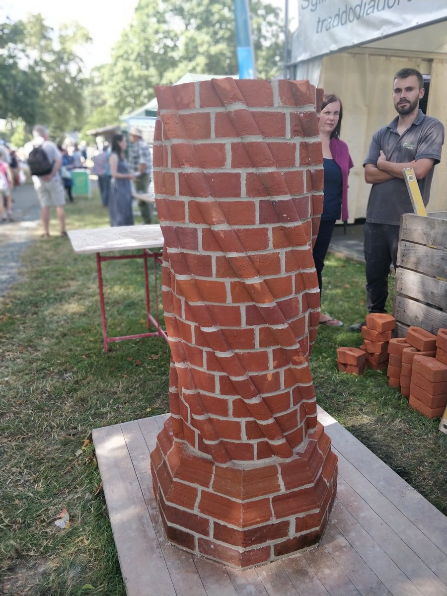 Barley twist chimney taking shape <a href="/royalwelshshow/">Royal Welsh Agricultural Society</a> <a href="/TyMawrLime/">Ty-Mawr Lime</a> <a href="/HGMbricks/">H.G.Matthews Bricks</a> thanks to Royston Davies Conservation