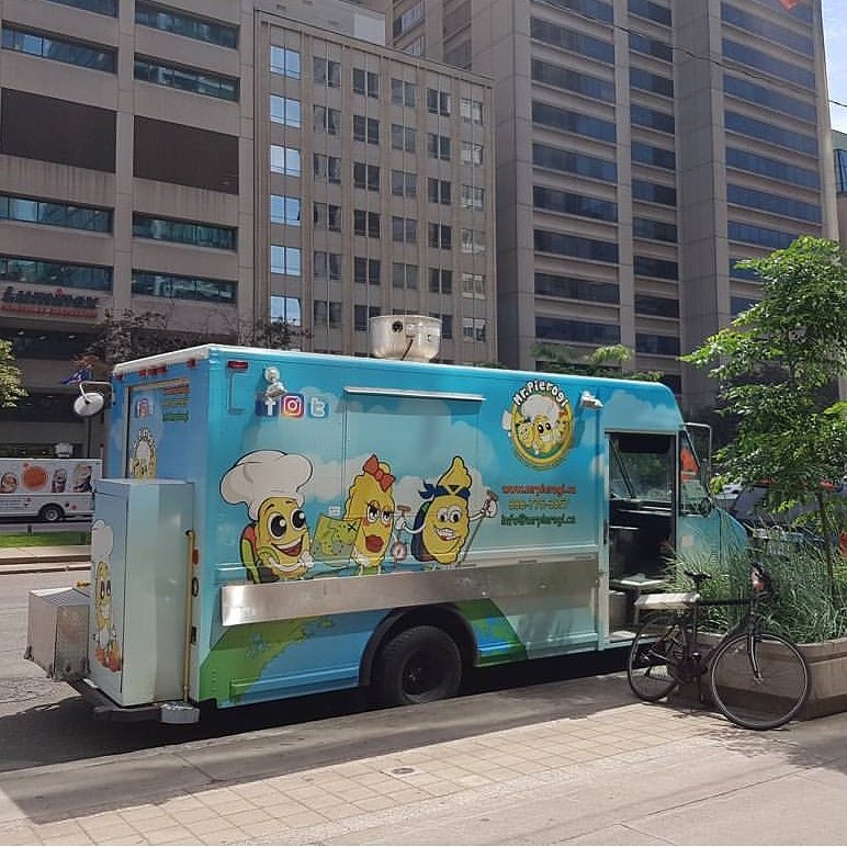 Find us at Dundas and University today from 11am to 1.30pm! 🤤

#mrpierogi #torontofoodtruck #lunch #dundasanduniversity #pierogitime 🥟