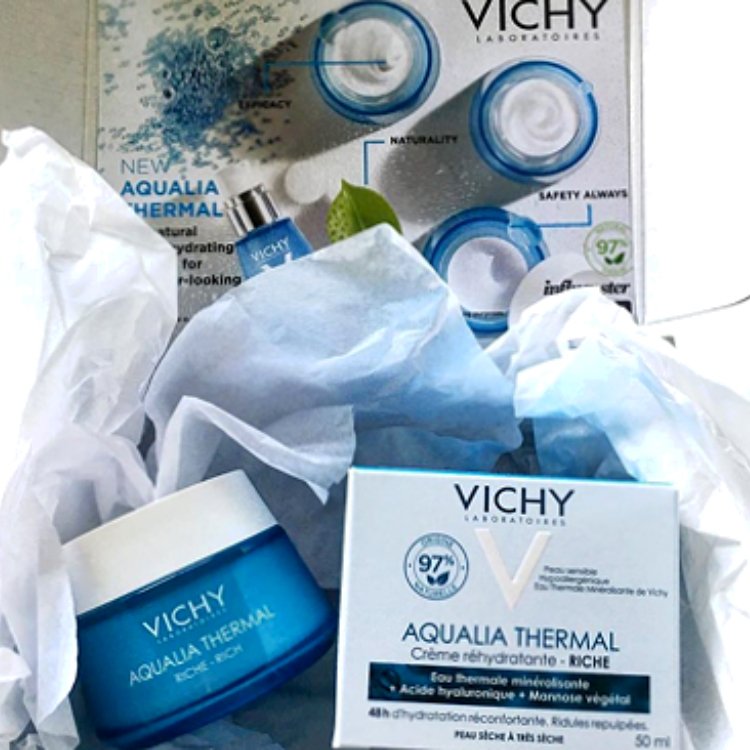 lovewellnessb's tweet photo. @vichycanada @influensterca #Vichylover #complimentary https://t.co/rWpXvVCuBv