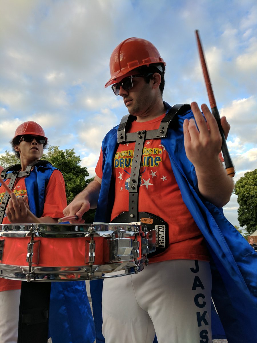 KrackerJacksDL's tweet photo. Highlights from our 2017 South Minneapolis, Minnesota parade #krackerjacksdrumline #parade #drums #drumline #summer2017 https://t.co/snnY95uW9h