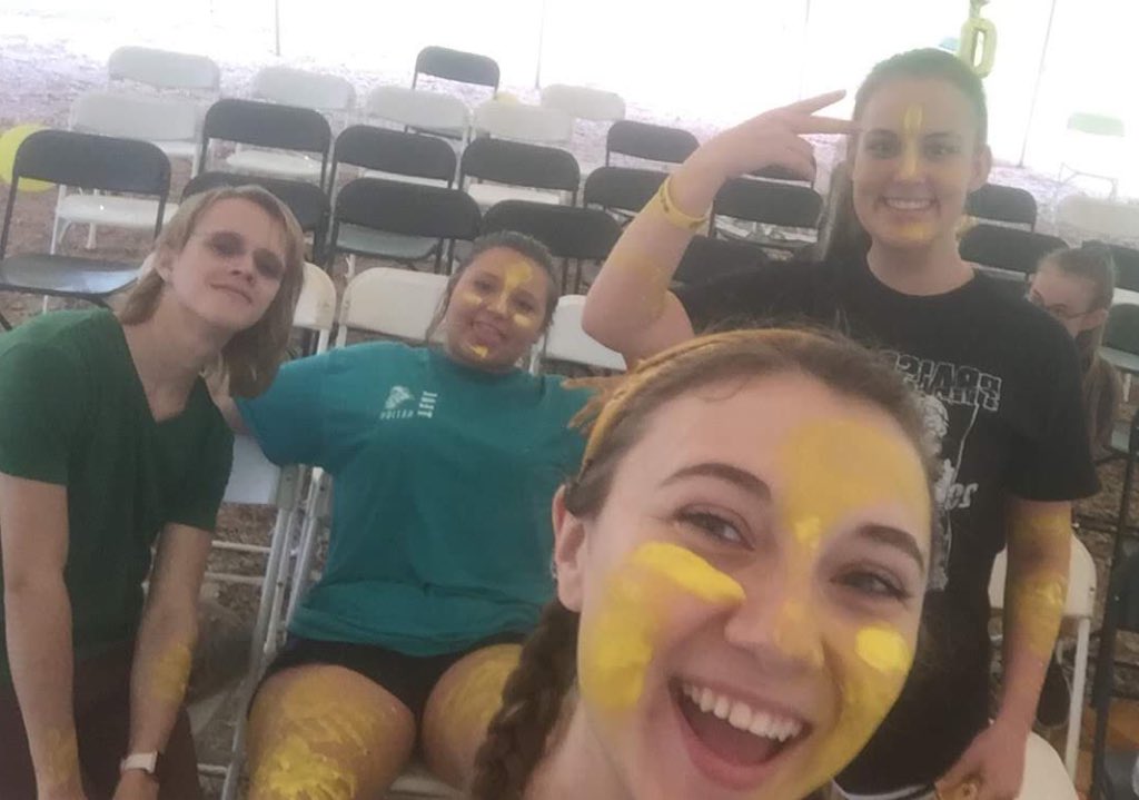 itss__rayyyy's tweet photo. #praiseweek2018 everyone come be on team mummy 6-9 at Golden Corner Church!!!! https://t.co/xeV1cLmf97