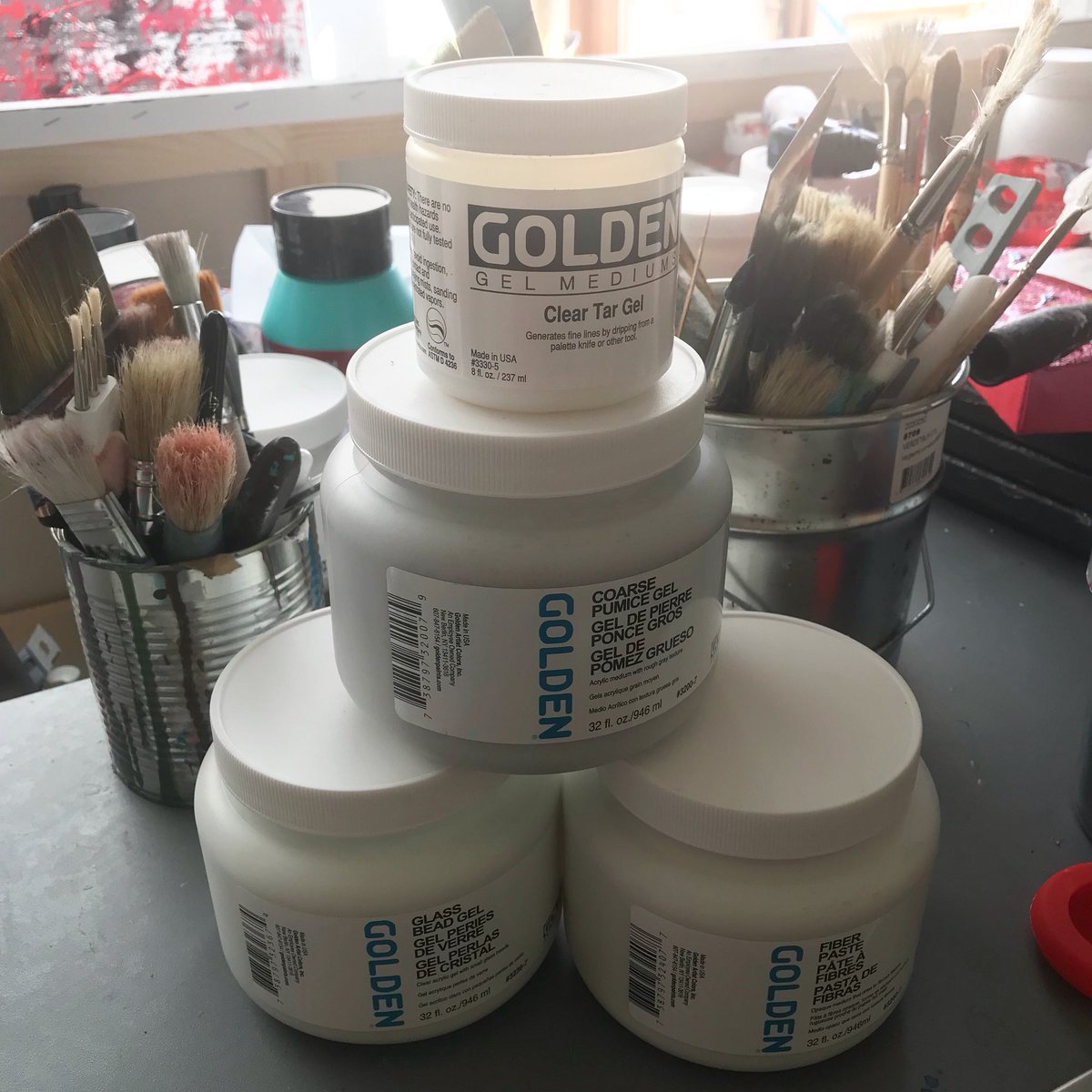 WattyVicky's tweet photo. Thank you #schleiper for the personal delivery! ❤️ #playtime #golden #goldenpaints #abstractart #colourislife #artistherapy #artislife #belgium #colourfullife #wallart #belgianart #mixedmedia #modernart #abstractpainting #Oostende https://t.co/qLsAyHSYLq