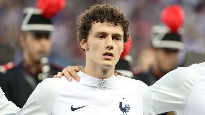 footmercato's tweet photo. Le but de Benjamin Pavard contre l'Argentine élu le plus beau du Mondial en Russie ! https://t.co/1KuiVyg7cU https://t.co/AJ3kB7IgMb
