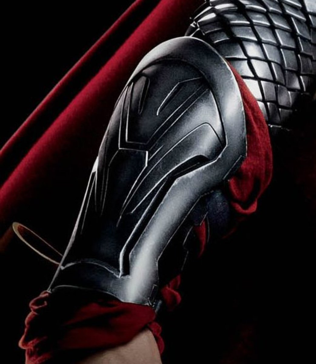 BxckyLaufeysxn apparently thor had loki's helmet carved into his armor in  avengers and got this tattoo in ragnarok omfjsmf, image size:1043x1200