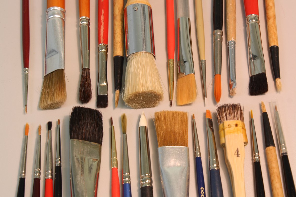 EastmanMuseum's tweet image. Happy #MusTools Day! Here's some of the tools that our conservation team uses to care for the objects in our collection. 

##eastmanmuseum #whenyouworkatamuseum