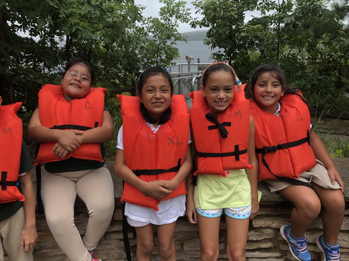 MsMarra213's tweet image. We didn’t let a little rain stop us from fun on our field trip!! We went on a rainy boat ride through the Manasquan Reservoir and saw a lot of different animals!! 🚤🌂#summercamp2018