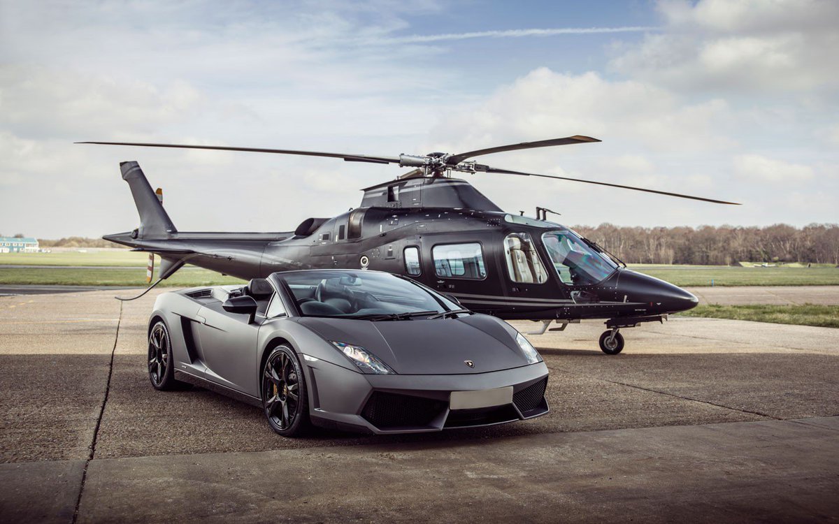 FlyClearview's tweet image. Power couple. Fly Clearview to beat the Hamptons traffic. 

#agustawestland #sikorsky #bellhelicopter #Lamborghini #privatejet #aviationphotography #hamptonstraffic #HTO #sagharbor #gurneysmontauk #powercouple #clearviewaviation #flyclearview