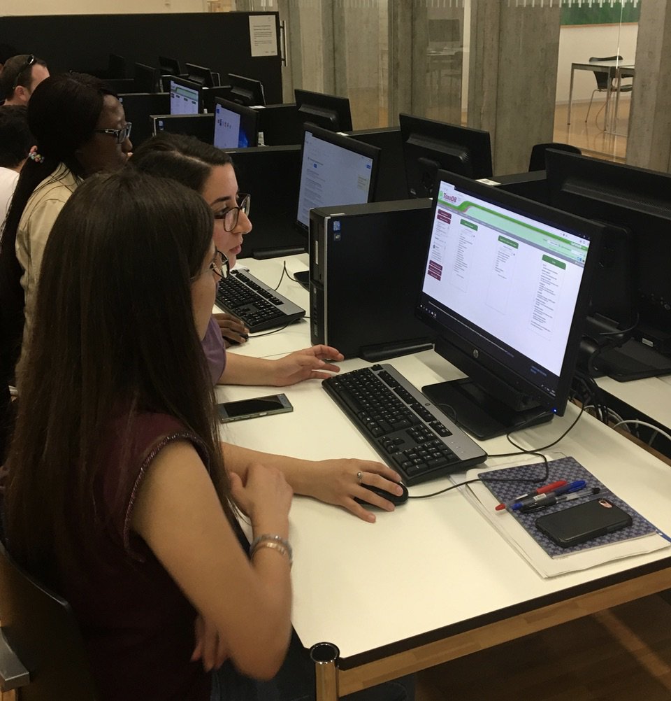 mideastbop's tweet image. Mehdi Ghorbal using #ToxoDB and #PlasmoDB to discuss results and future work based on module 1 results at #MeBoP2018 - doing a great job teaching how to use the databases! @eupathdb