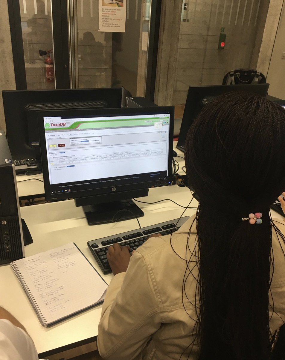 mideastbop's tweet image. Mehdi Ghorbal using #ToxoDB and #PlasmoDB to discuss results and future work based on module 1 results at #MeBoP2018 - doing a great job teaching how to use the databases! @eupathdb