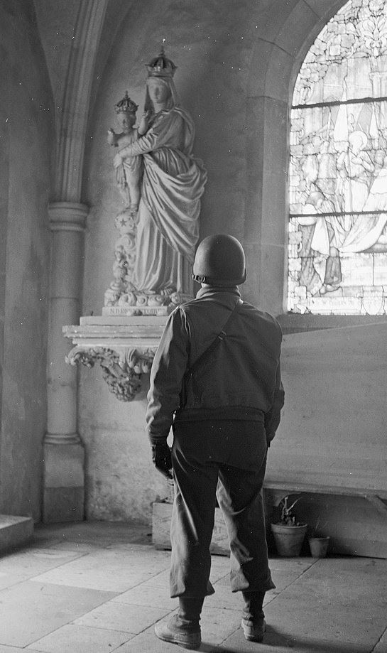 DanielH_Den's tweet photo. We belong to the Church Militant; and She is militant because on earth the powers of darkness are ever restless to encompass Her destruction.
 - Pope Pius XII https://t.co/MPIlYmCvtL