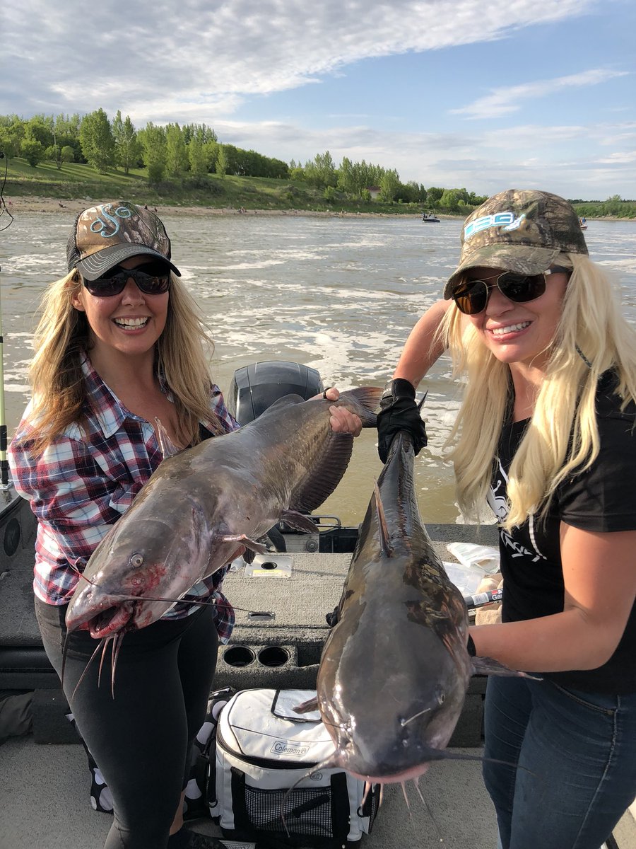 Pulling up huge channel cats!! #adventure #Canada
