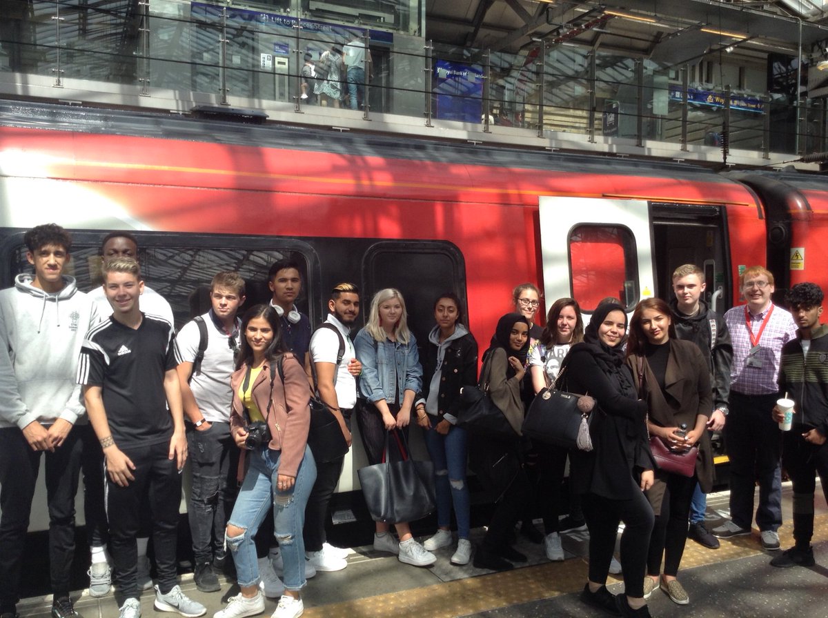 Goldenwestie's tweet photo. Fantastic summer camp with @LNER today at Waverly Station, Edinburgh.  40 Pupils from Edinburgh, York, Newcastle and Darlington are participating in this week long event,  @TrinityAc_Edin and the @LNER team in Edinburgh made them very welcome.  @BITCScotland @ChellyDickinson https://t.co/g8CFjmlpvt