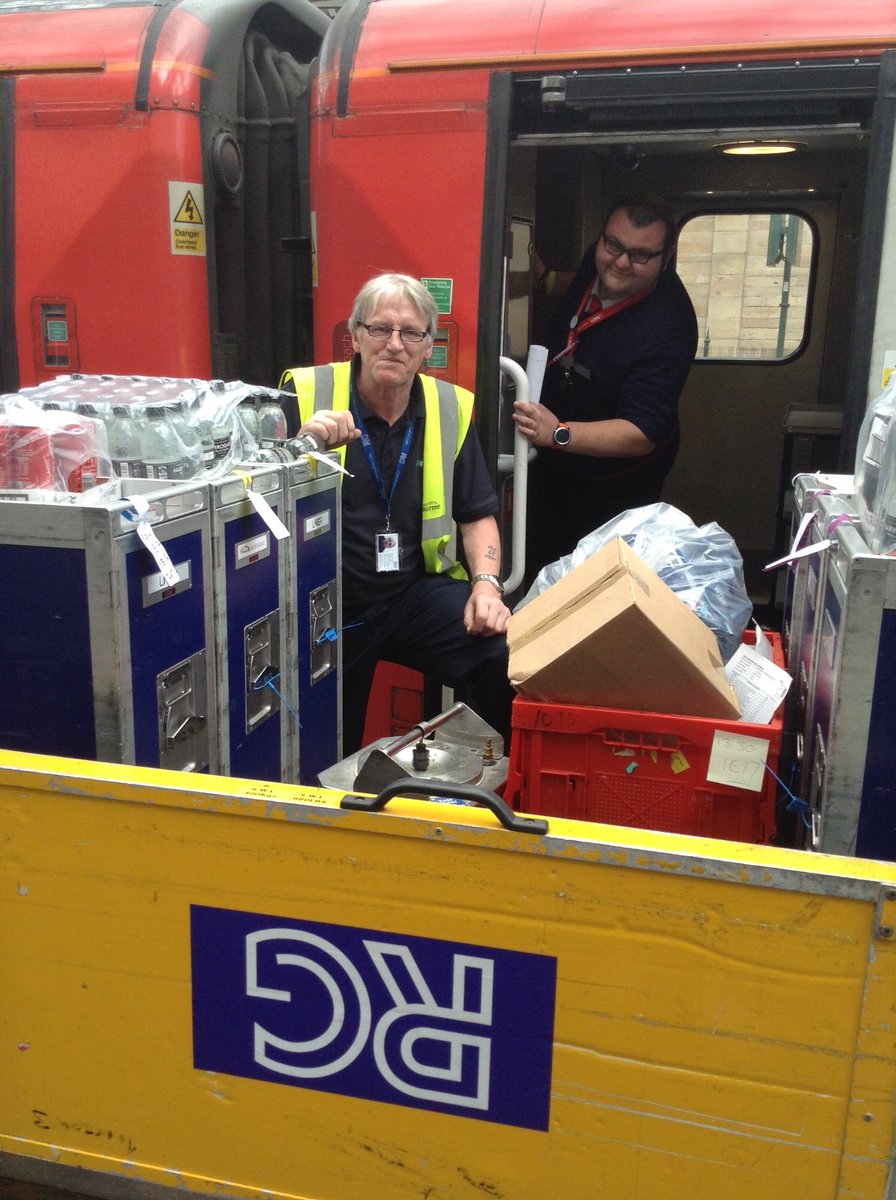 Goldenwestie's tweet photo. Fantastic summer camp with @LNER today at Waverly Station, Edinburgh.  40 Pupils from Edinburgh, York, Newcastle and Darlington are participating in this week long event,  @TrinityAc_Edin and the @LNER team in Edinburgh made them very welcome.  @BITCScotland @ChellyDickinson https://t.co/g8CFjmlpvt