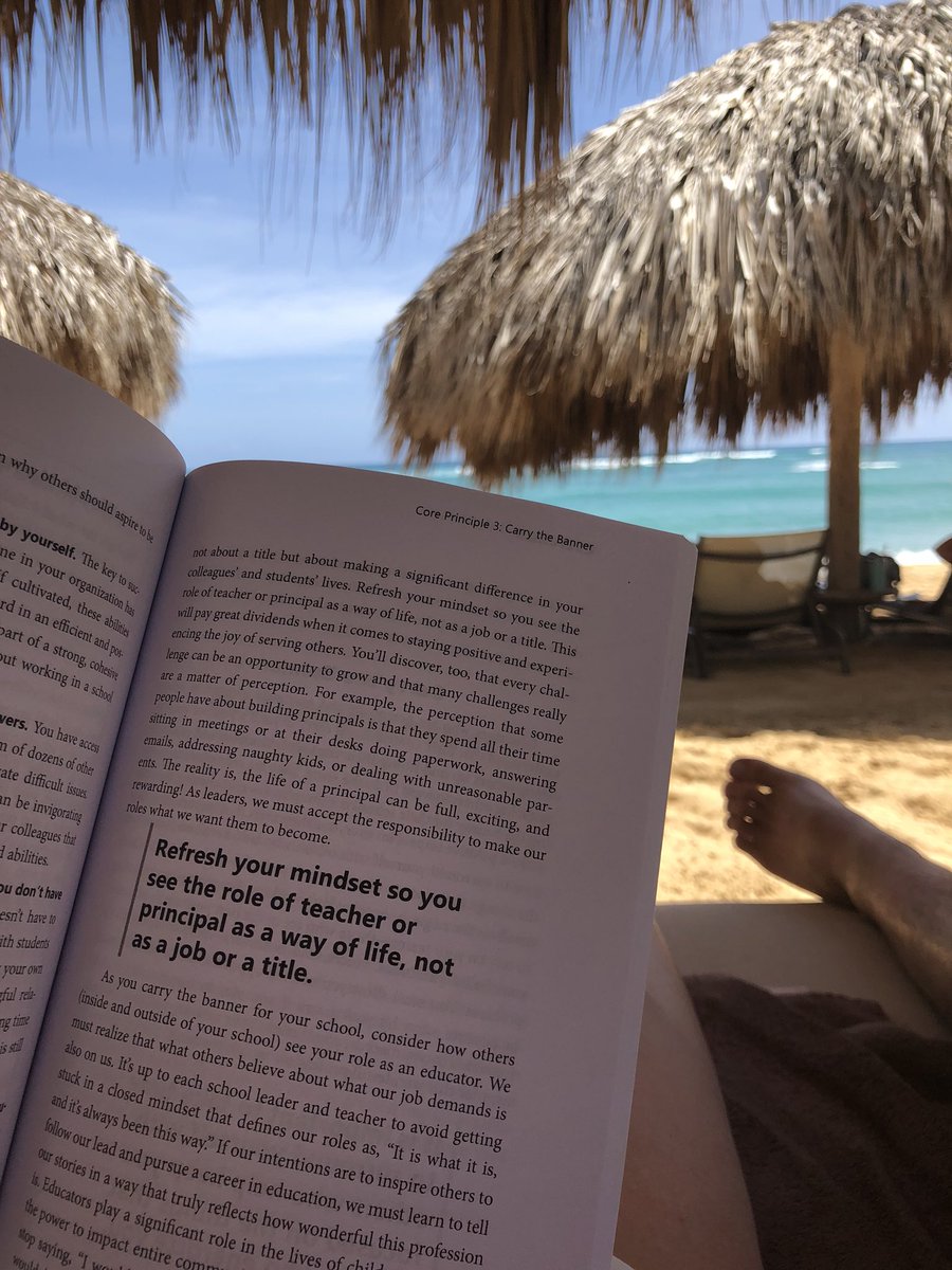 MrsHartman2018's tweet photo. I could get used to this #culturize #BookSnaps #beachlife #BeachReads #PuntaCana https://t.co/ONzJvhnm2E