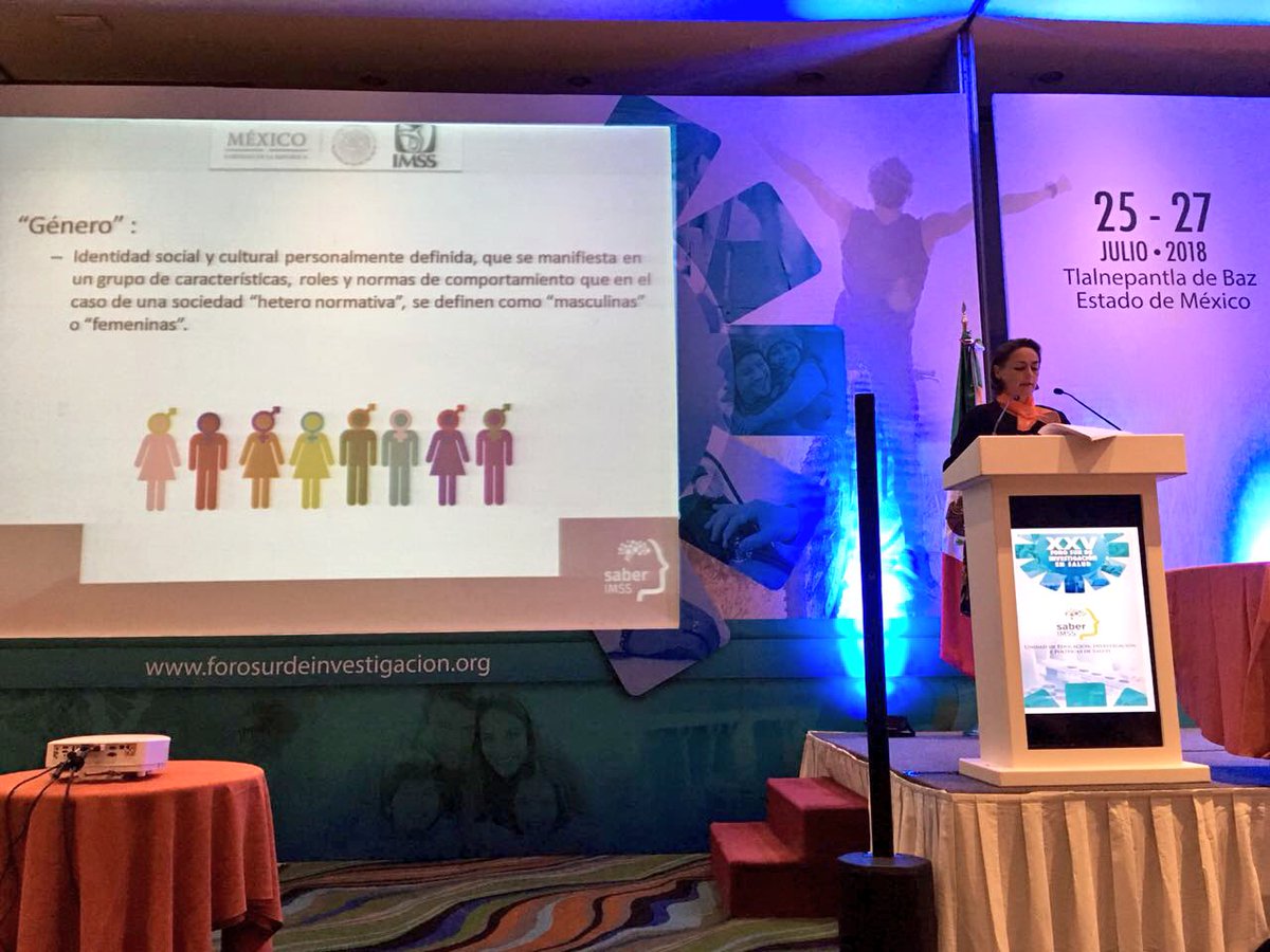 Saber_IMSS's tweet photo. La Dra. @anacsepulveda_v Titular de la UEIPS imparte la conferencia magistral “Las mujeres en la ciencia y la docencia” previo a la inauguración del XXV #ForoSurIMSS de Investigación en Salud. https://t.co/OYtAXAfKwc